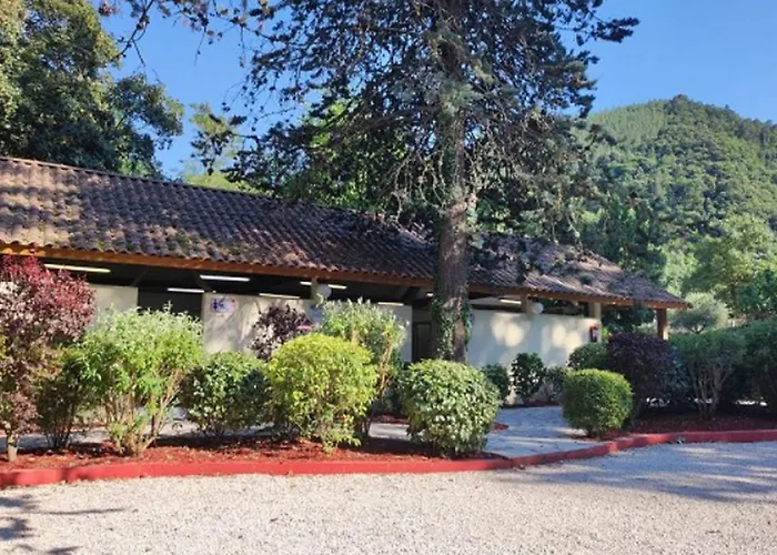 キャンプ場 Toile Avec Terrasse Jusqu'a 5 Personnes - Api-1-52-1480 アクサ